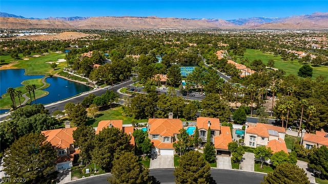 8244 Horseshoe Bend Lane, Las Vegas, NV 89113