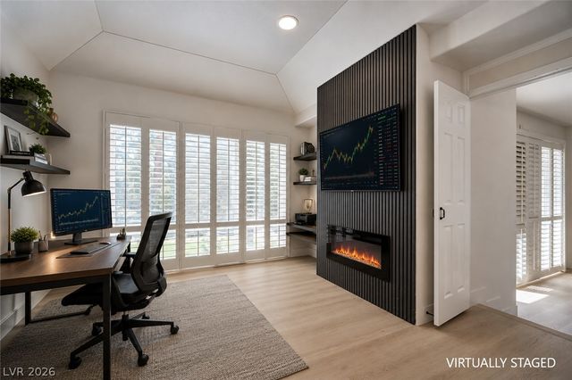 8244 Horseshoe Bend Lane, Las Vegas, NV 89113