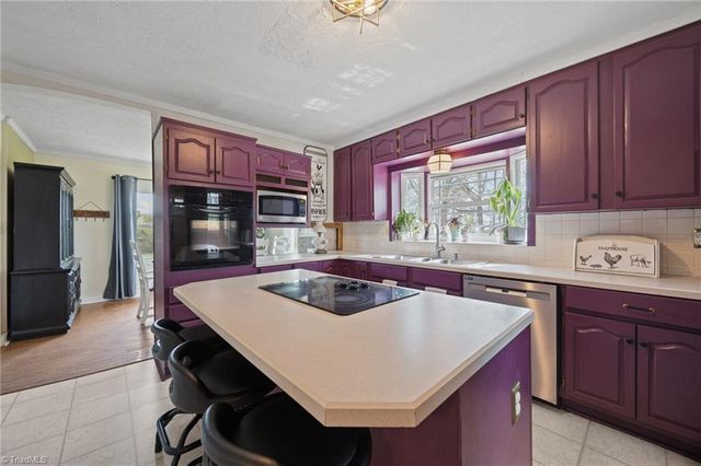 207 Hersey Collins Road, Mount Airy, NC 27030