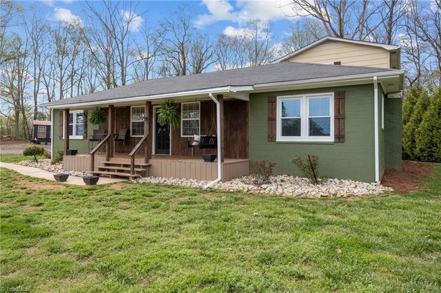 207 Hersey Collins Road, Mount Airy, NC 27030