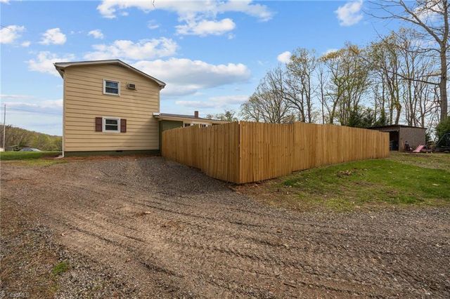207 Hersey Collins Road, Mount Airy, NC 27030