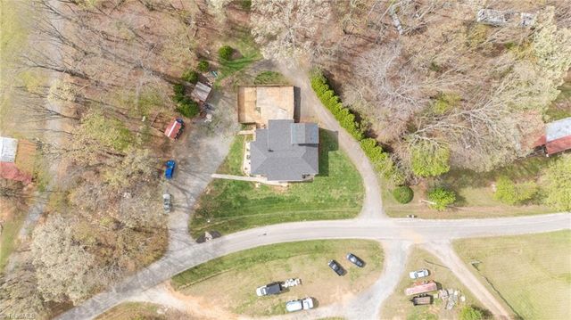 207 Hersey Collins Road, Mount Airy, NC 27030