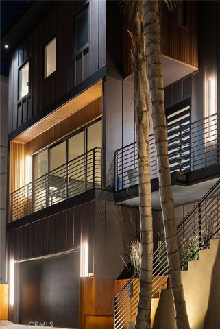 3601 Dixie Canyon Place, Sherman Oaks, CA 91423