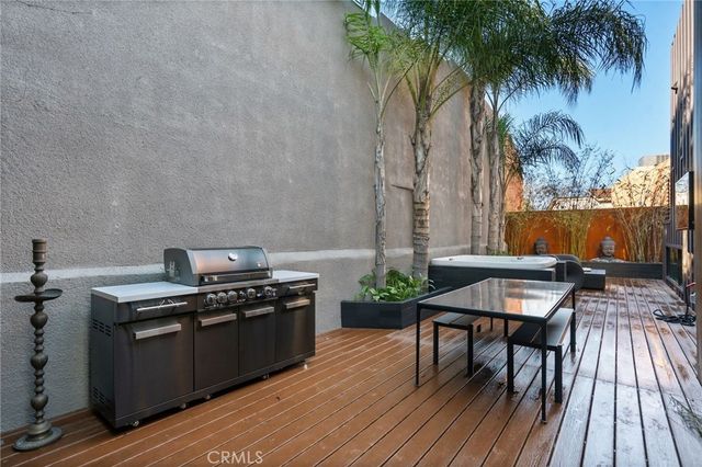 3601 Dixie Canyon Place, Sherman Oaks, CA 91423