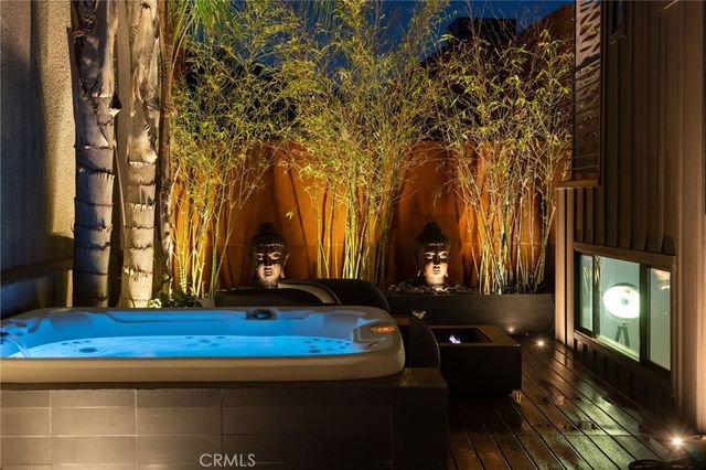 3601 Dixie Canyon Place, Sherman Oaks, CA 91423