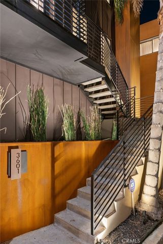 3601 Dixie Canyon Place, Sherman Oaks, CA 91423