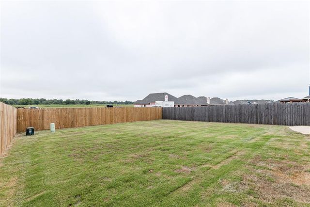 12316 SW 31st Street, Yukon, OK 73099