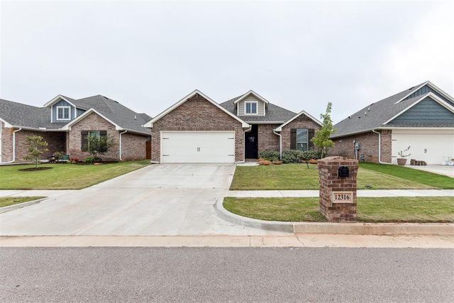12316 SW 31st Street, Yukon, OK 73099
