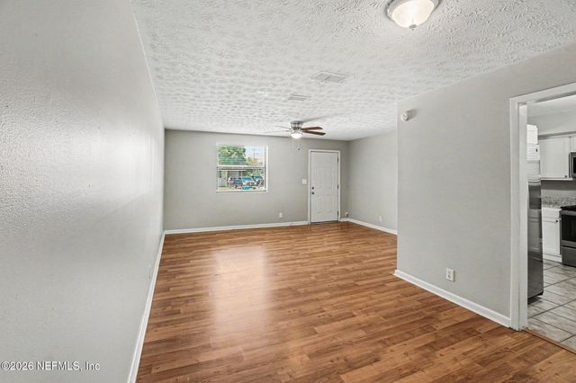 7417 MAYAPPLE Road, Jacksonville, FL 32211