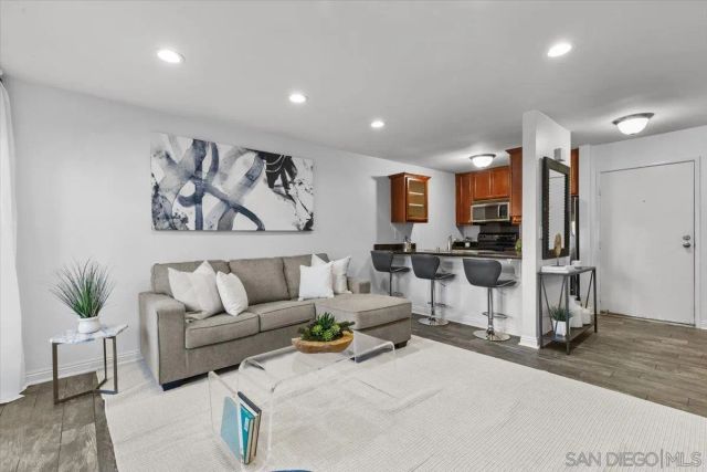 4860 Rolando Ct Unit 2, San Diego, CA 92115