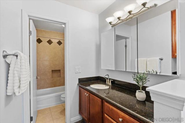 4860 Rolando Ct Unit 2, San Diego, CA 92115