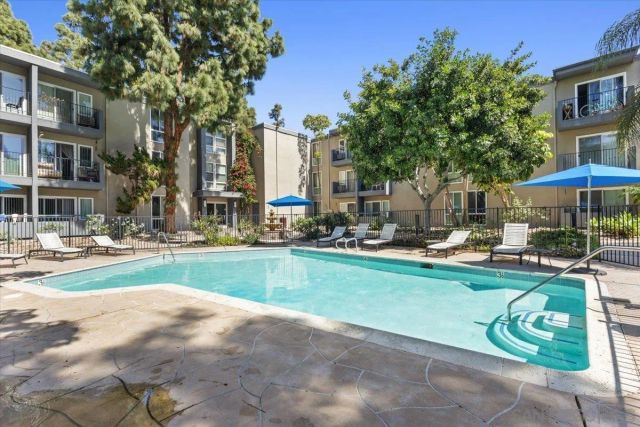 4860 Rolando Ct Unit 2, San Diego, CA 92115