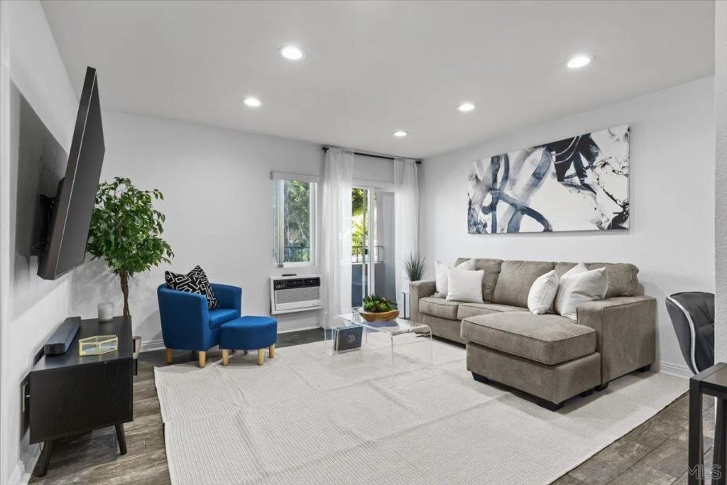 4860 Rolando Ct Unit 2, San Diego, CA 92115