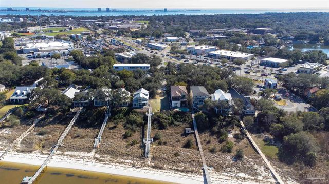 4 Duncan Ave, Gulf Breeze, FL 32561