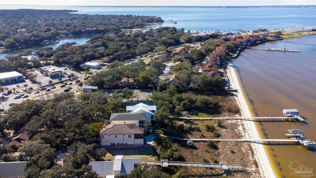 4 Duncan Ave, Gulf Breeze, FL 32561
