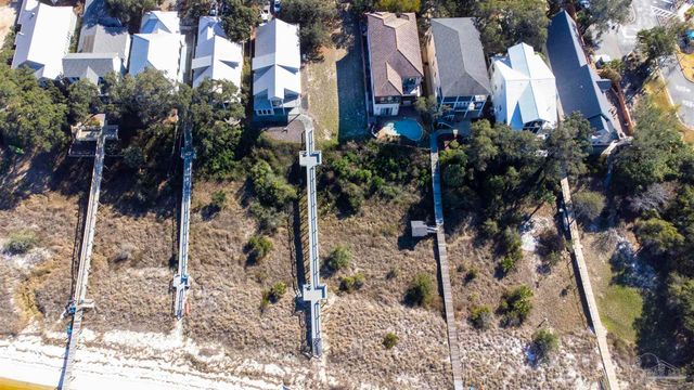 4 Duncan Ave, Gulf Breeze, FL 32561