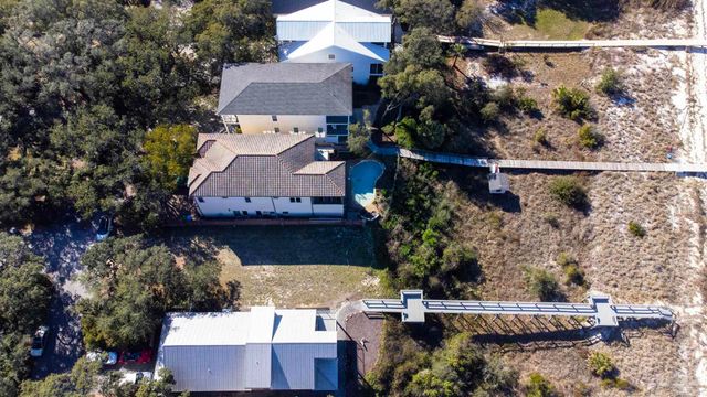 4 Duncan Ave, Gulf Breeze, FL 32561