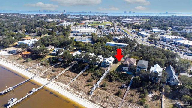 4 Duncan Ave, Gulf Breeze, FL 32561