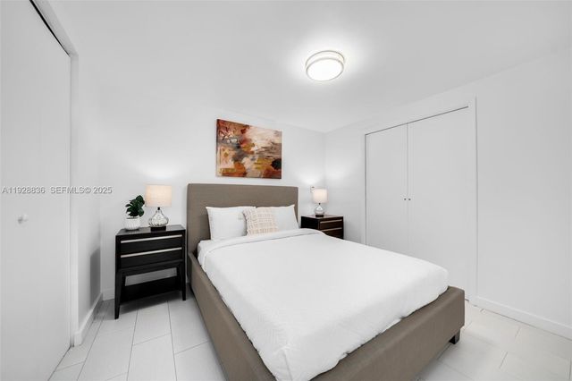 485 Brickell Ave 1709, Miami, FL 33131