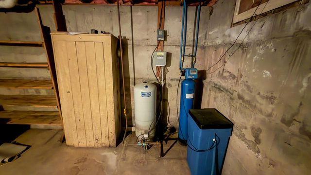 265 Charlevoix STREET, Marquette, WI 53947