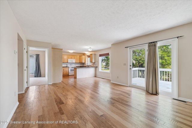 6725 French Creek Drive, Lansing, MI 48917