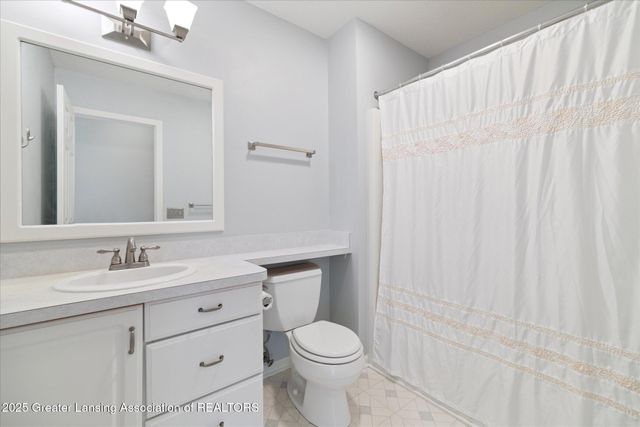 6725 French Creek Drive, Lansing, MI 48917