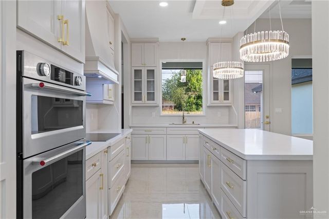 1324 E Acacia Drive, San Juan, TX 78589