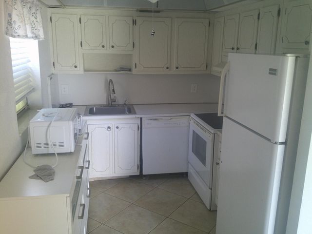 588 Brittany M, Delray Beach, FL 33446