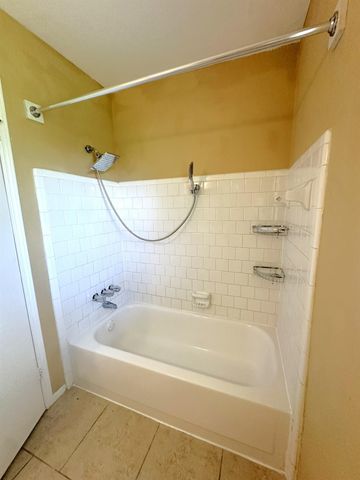 12210 Roandale Drive, Houston, TX 77048