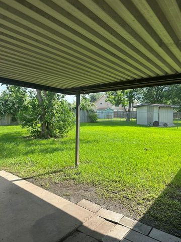 12210 Roandale Drive, Houston, TX 77048