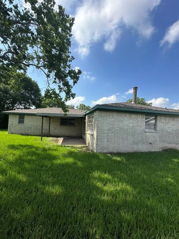 12210 Roandale Drive, Houston, TX 77048