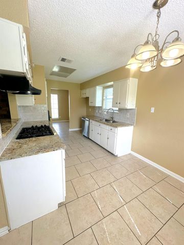 12210 Roandale Drive, Houston, TX 77048