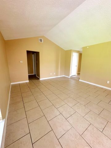 12210 Roandale Drive, Houston, TX 77048
