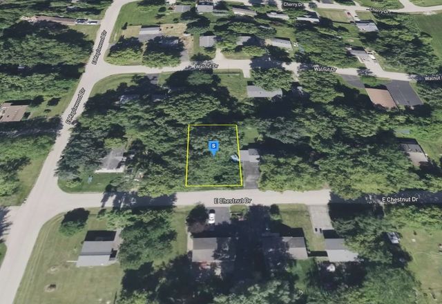 2611 E Chestnut Drive, Wonder Lake, IL 60097