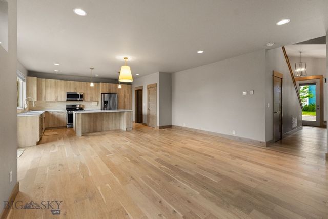5497 Vermeer Lane, Bozeman, MT 59178