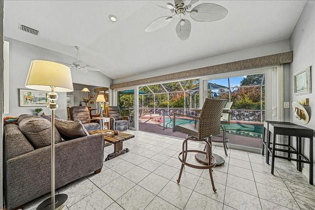 922 SOLEDAD WAY, The Villages, FL 32159