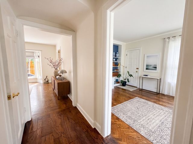 2929 Indianwood Road, Wilmette, IL 60091