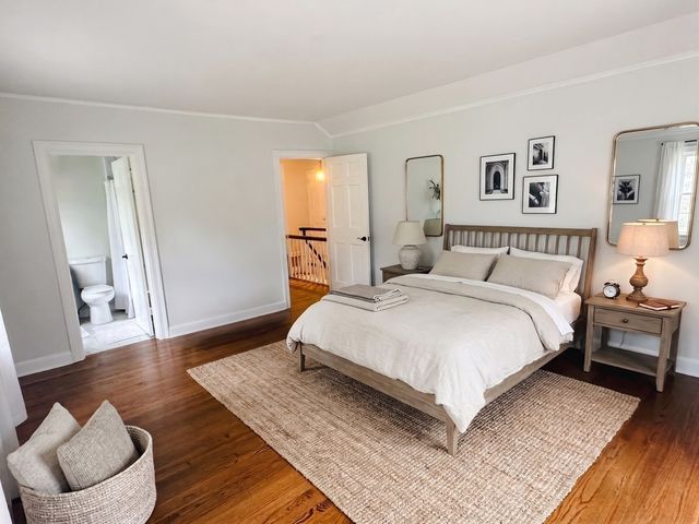 2929 Indianwood Road, Wilmette, IL 60091