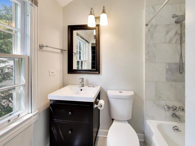 2929 Indianwood Road, Wilmette, IL 60091