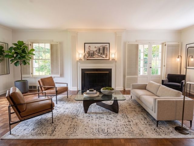 2929 Indianwood Road, Wilmette, IL 60091