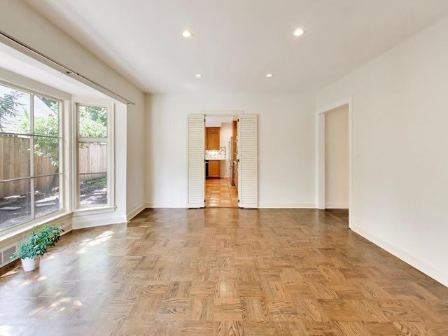 2929 Indianwood Road, Wilmette, IL 60091