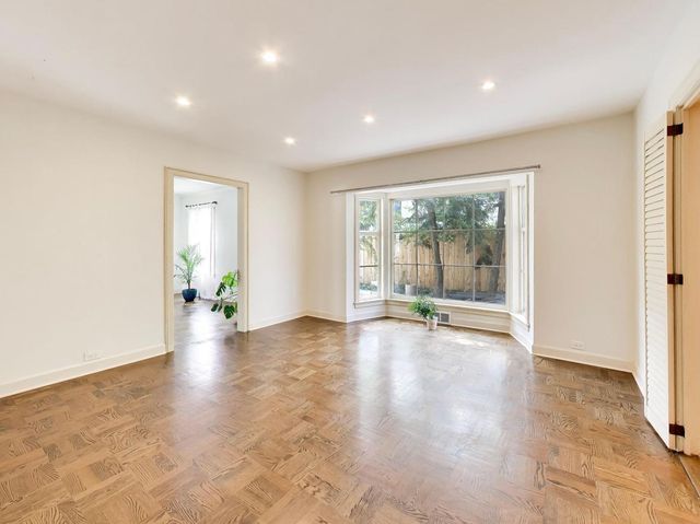 2929 Indianwood Road, Wilmette, IL 60091