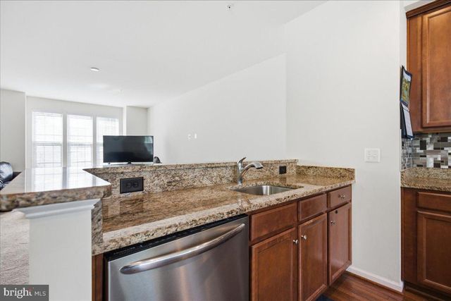 23192 MOUNTAIN LAUREL LN, California, MD 20619