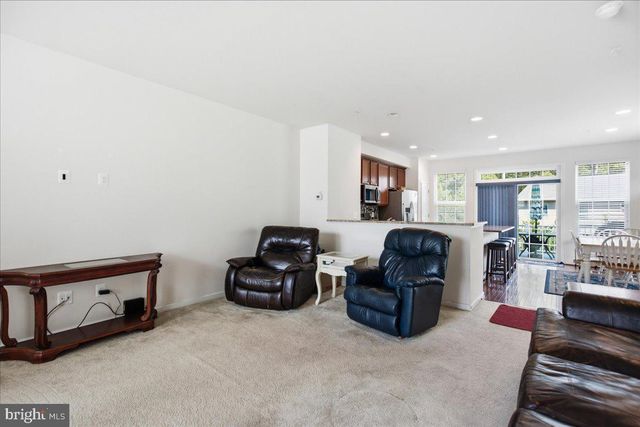 23192 MOUNTAIN LAUREL LN, California, MD 20619