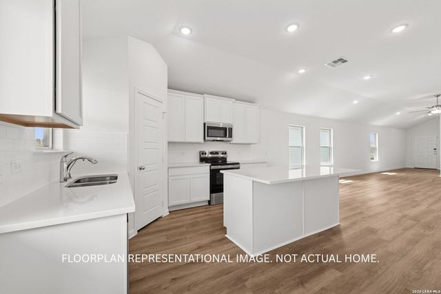 1673 Viola Lane, New Braunfels, TX 78130