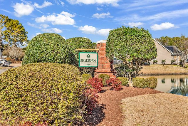 23 Easter Lilly Ct., Murrells Inlet, SC 29576