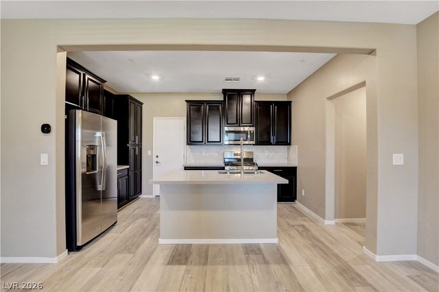 28 Lomita Heights Drive, Las Vegas, NV 89138