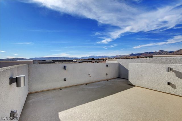 28 Lomita Heights Drive, Las Vegas, NV 89138