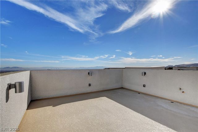 28 Lomita Heights Drive, Las Vegas, NV 89138
