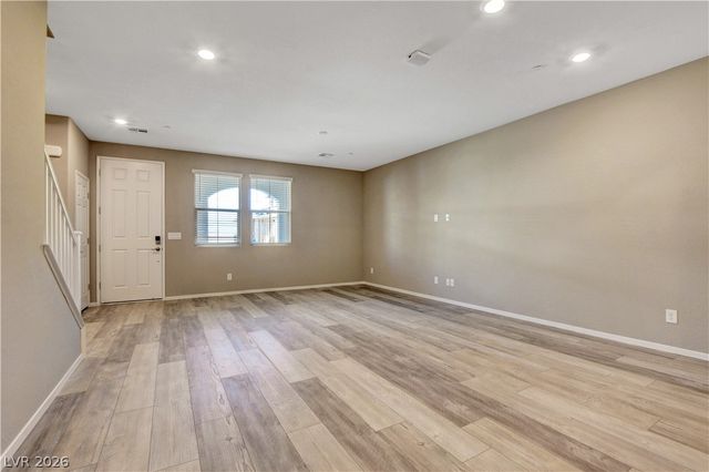 28 Lomita Heights Drive, Las Vegas, NV 89138